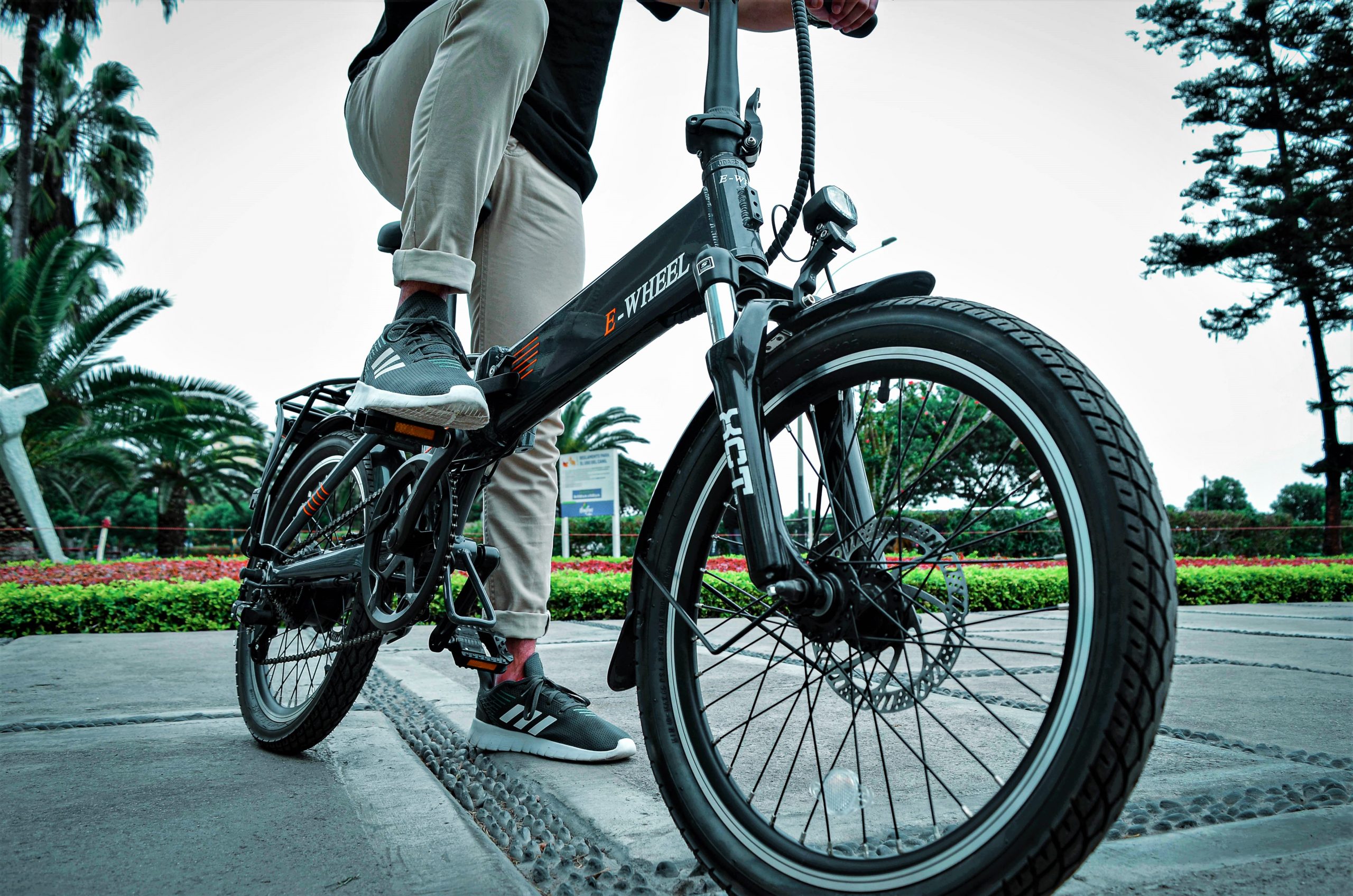 Bicicleta Eléctrica Plegable Urbana modelo Leed (SALDO DE EXHIBICIÓN)