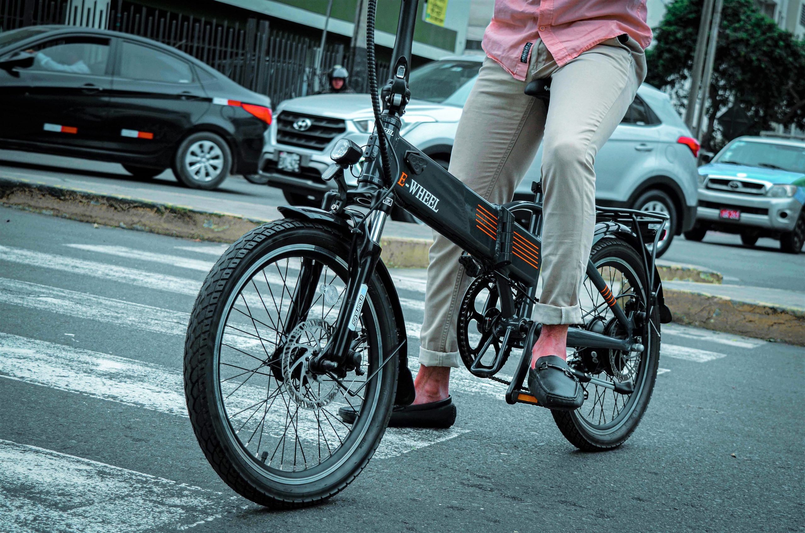 Bicicleta Eléctrica Plegable Urbana modelo Leed (SALDO DE EXHIBICIÓN)